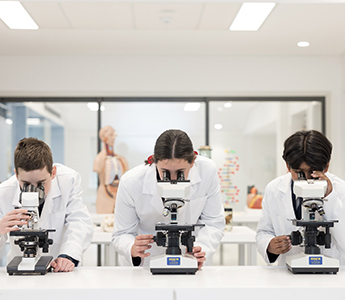 Yr11 Investigatingscience Hero