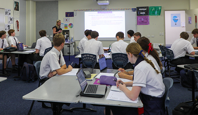 Yr11 Engav2 Image1